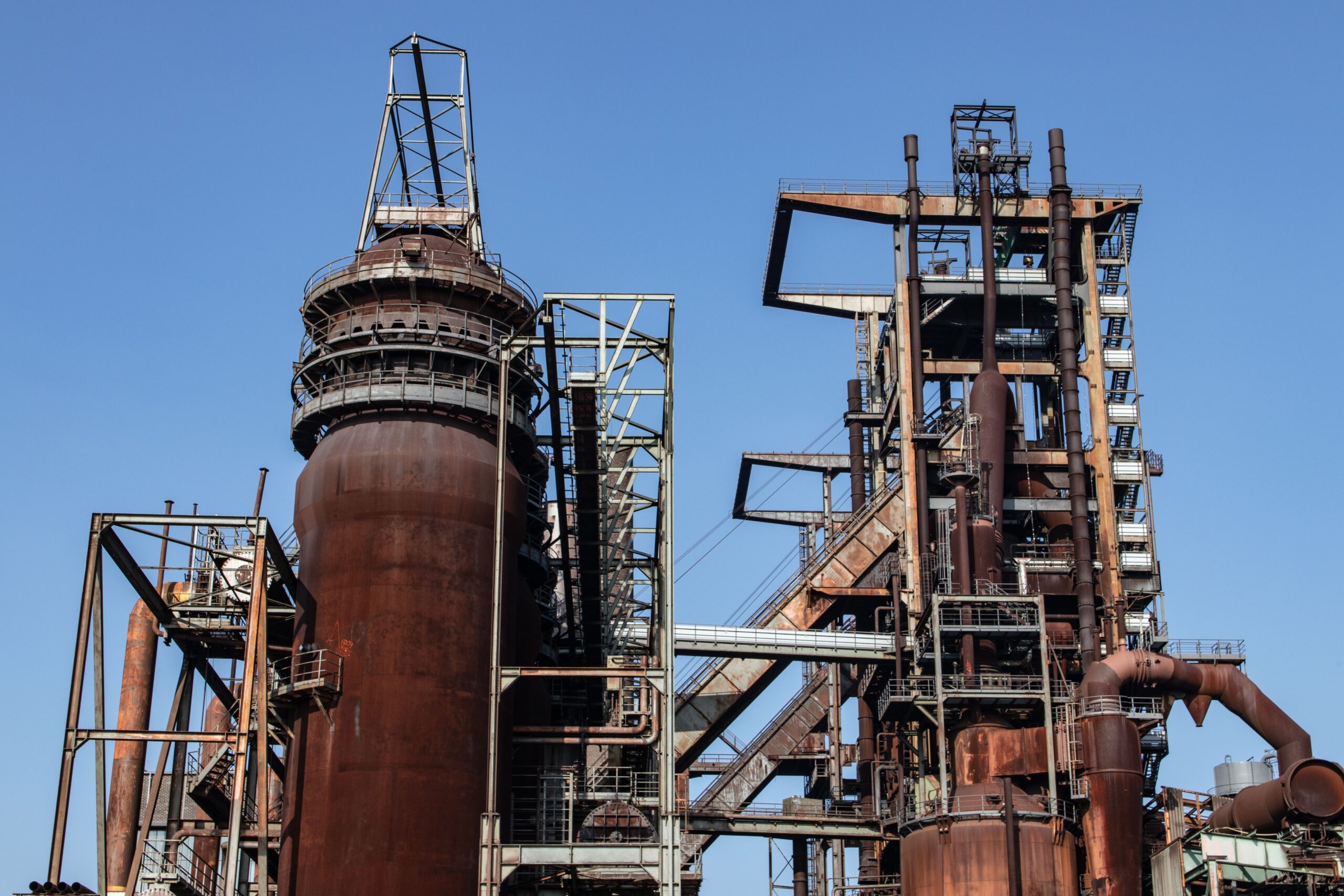 Rigging and Heavy Lift Planning for Large Diameter Pipe